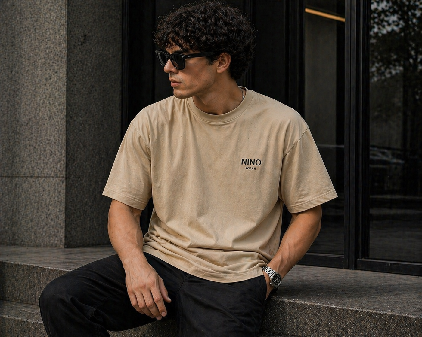 NINO Oversized  T-Shirt – Beige Edition